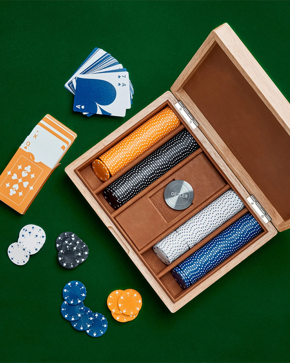 Lacquered Wood Poker Set - Cream / Blue - Image 12